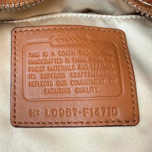Coach Authentic Optic Signature Zoe Bag - Picture 12 of 16